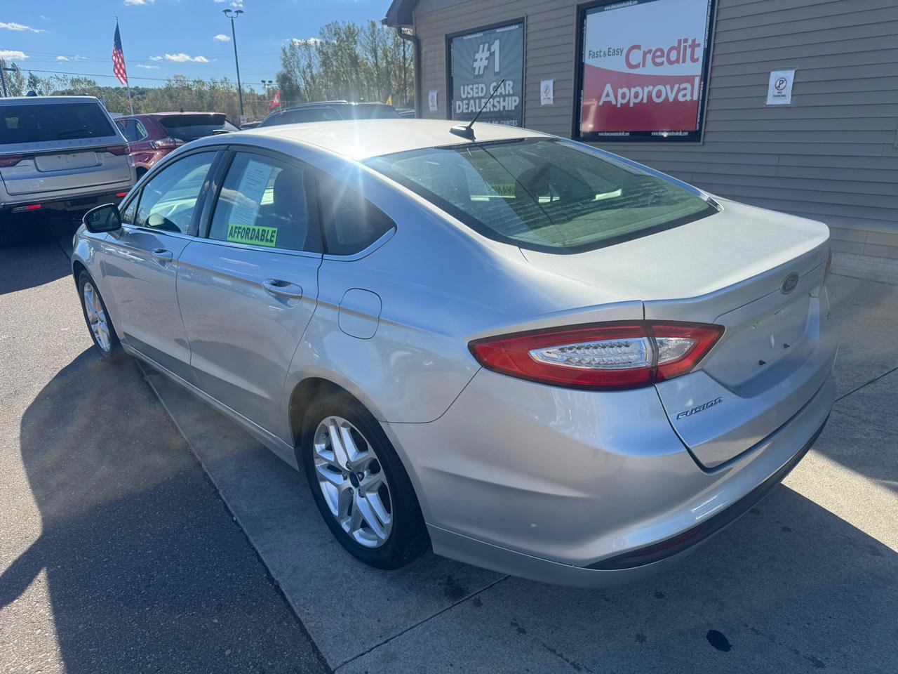 Used 2014 Ford Fusion SE FWD image 7