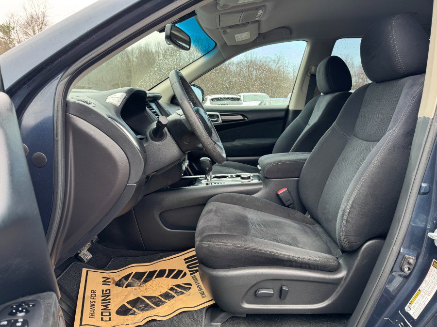 Used 2016 Nissan Pathfinder SV AWD/4WD image 15