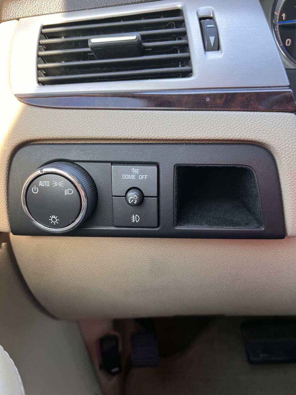 Used 2009 Cadillac Escalade ESV 2WD image 21