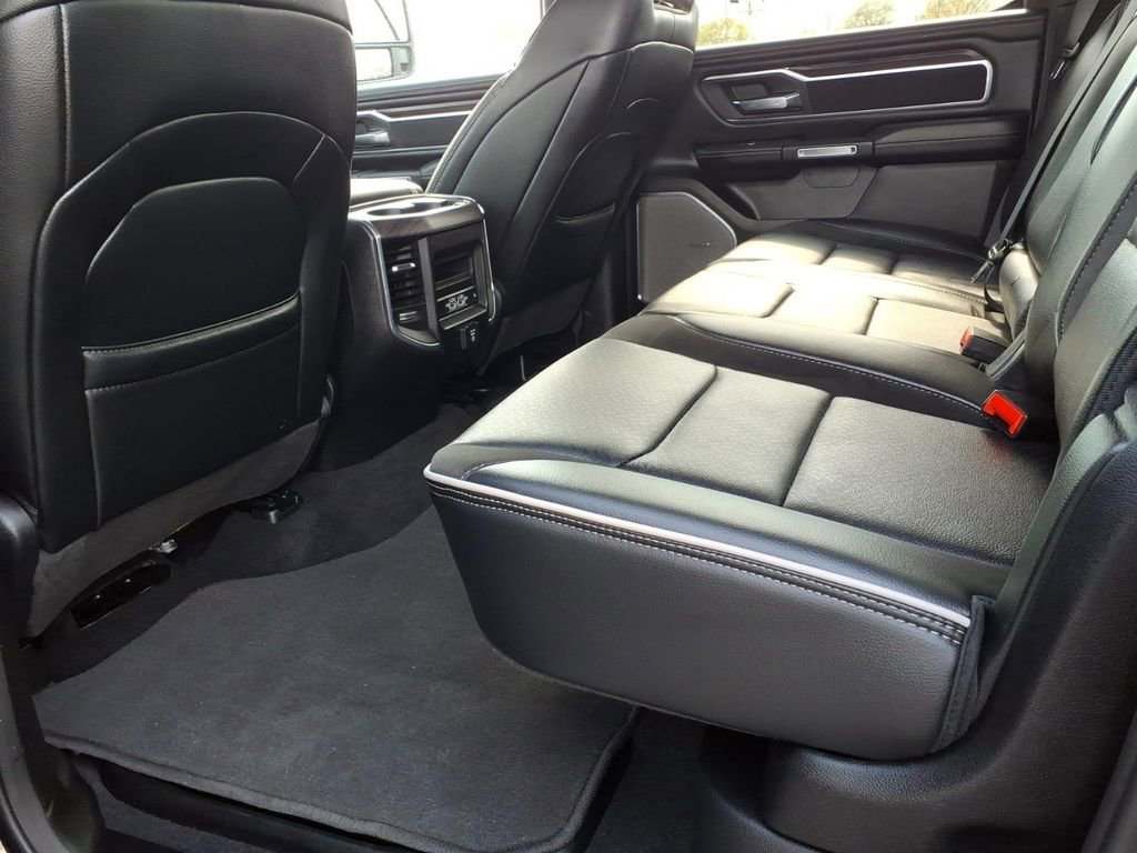 Used 2025 RAM 1500 Laramie AWD/4WD image 15