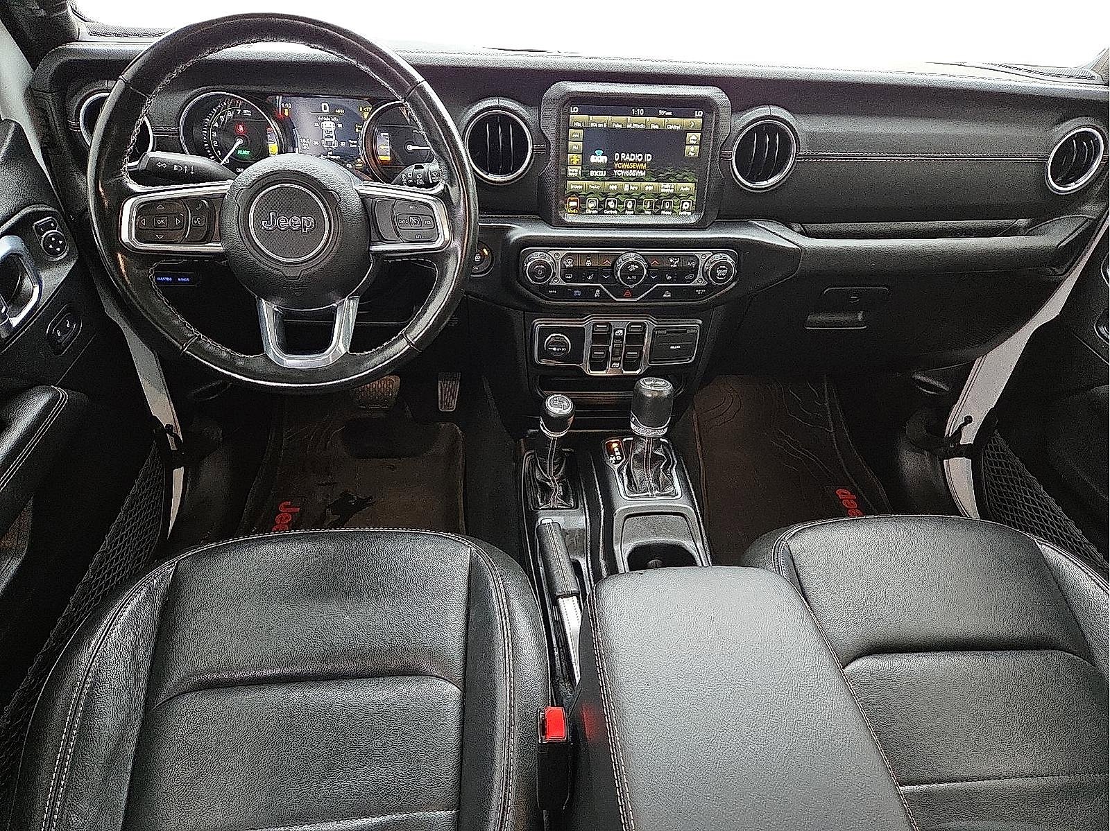 Used 2022 Jeep Wrangler Unlimited Sahara w/ Cold Weather Group image 11