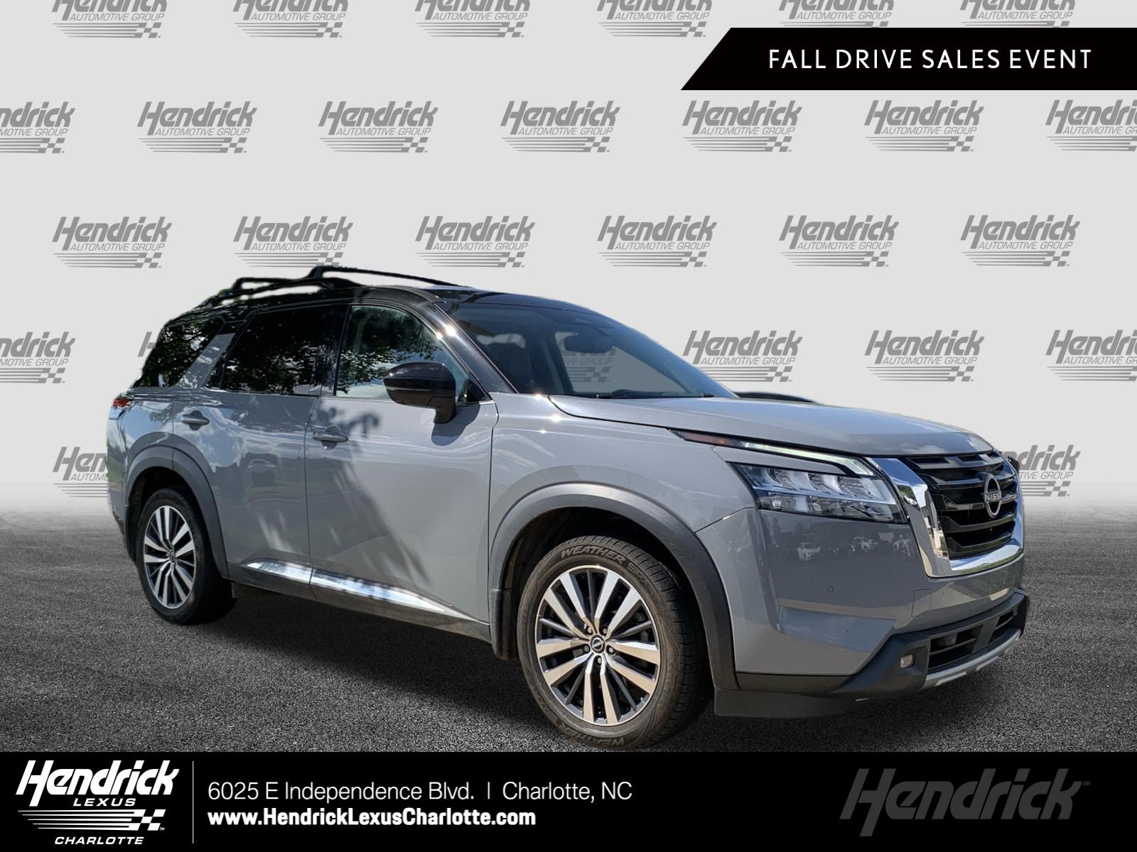 Used 2022 Nissan Pathfinder Platinum w/ Cargo Package FWD image 1