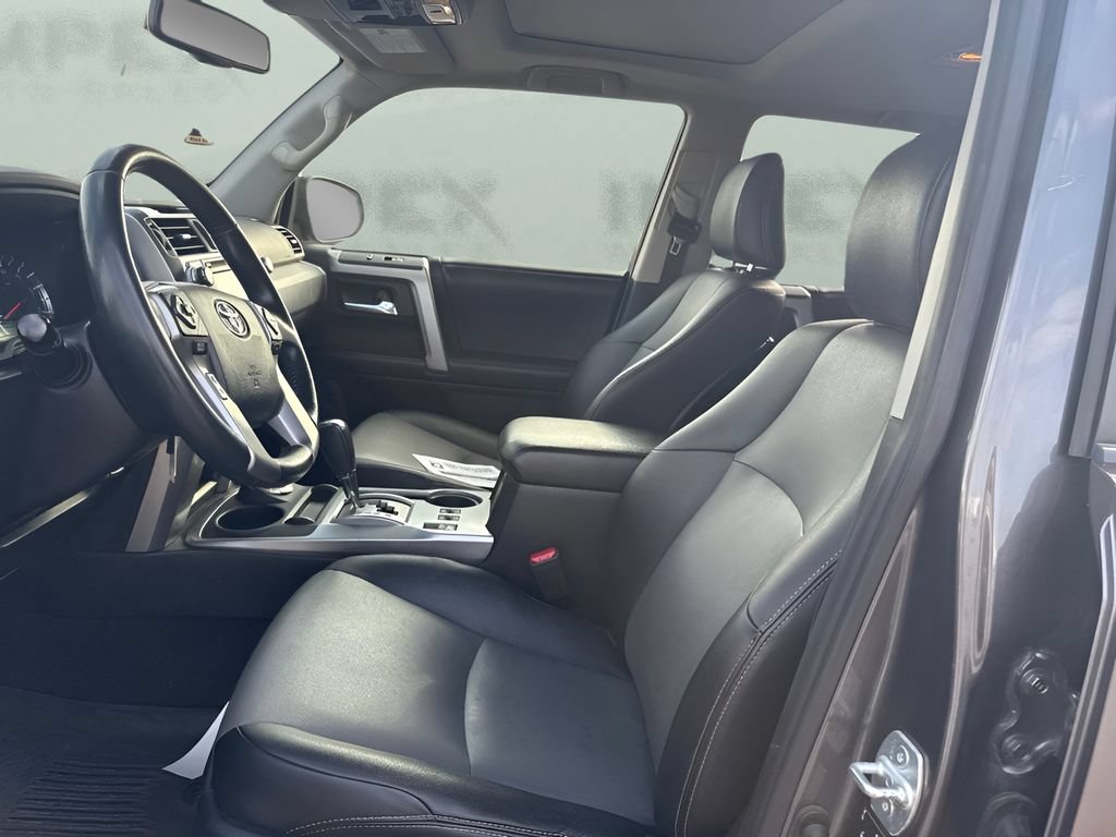 Used 2018 Toyota 4Runner SR5 Premium AWD/4WD image 7