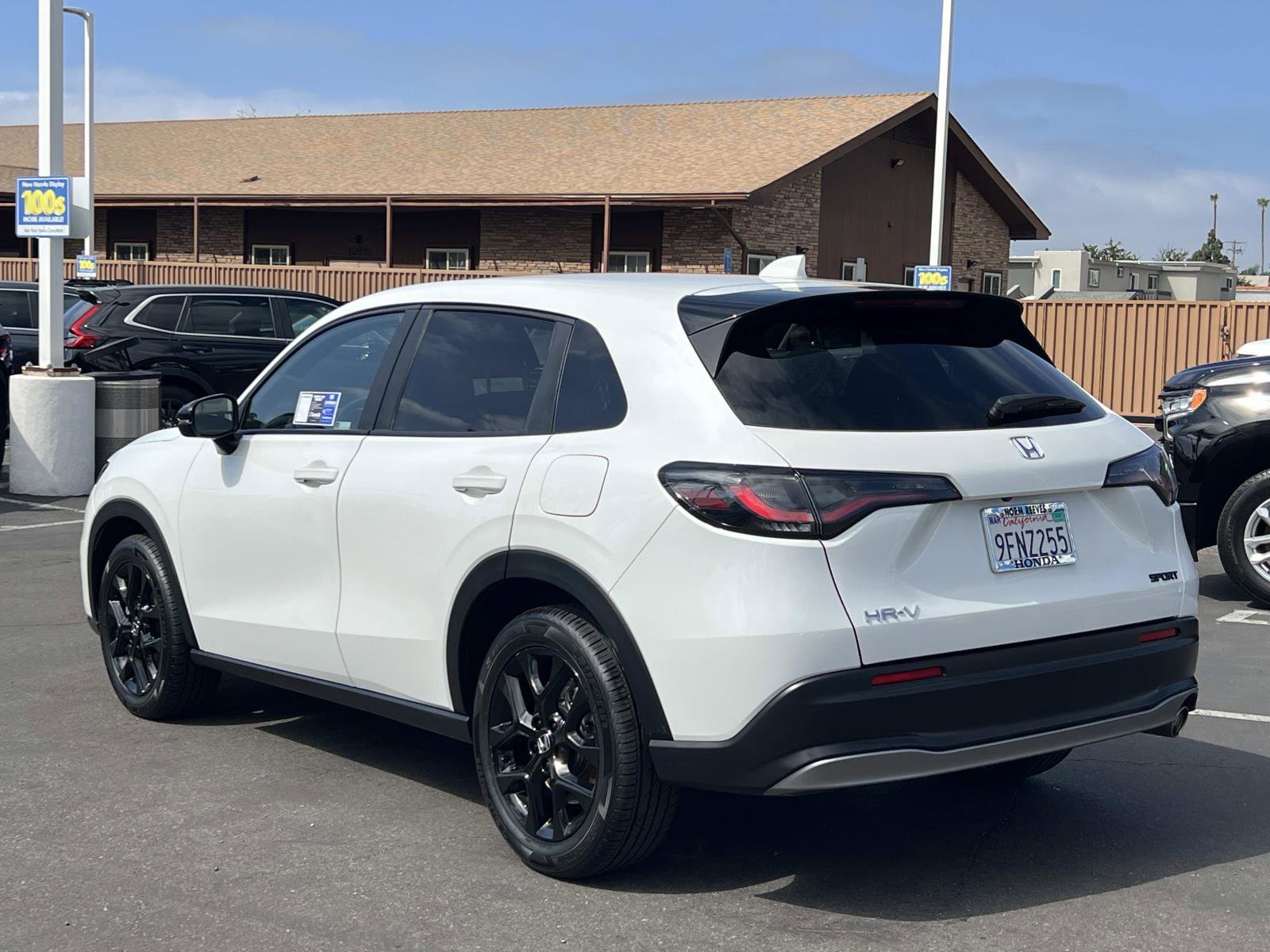 Certified 2023 Honda HR-V Sport image 3