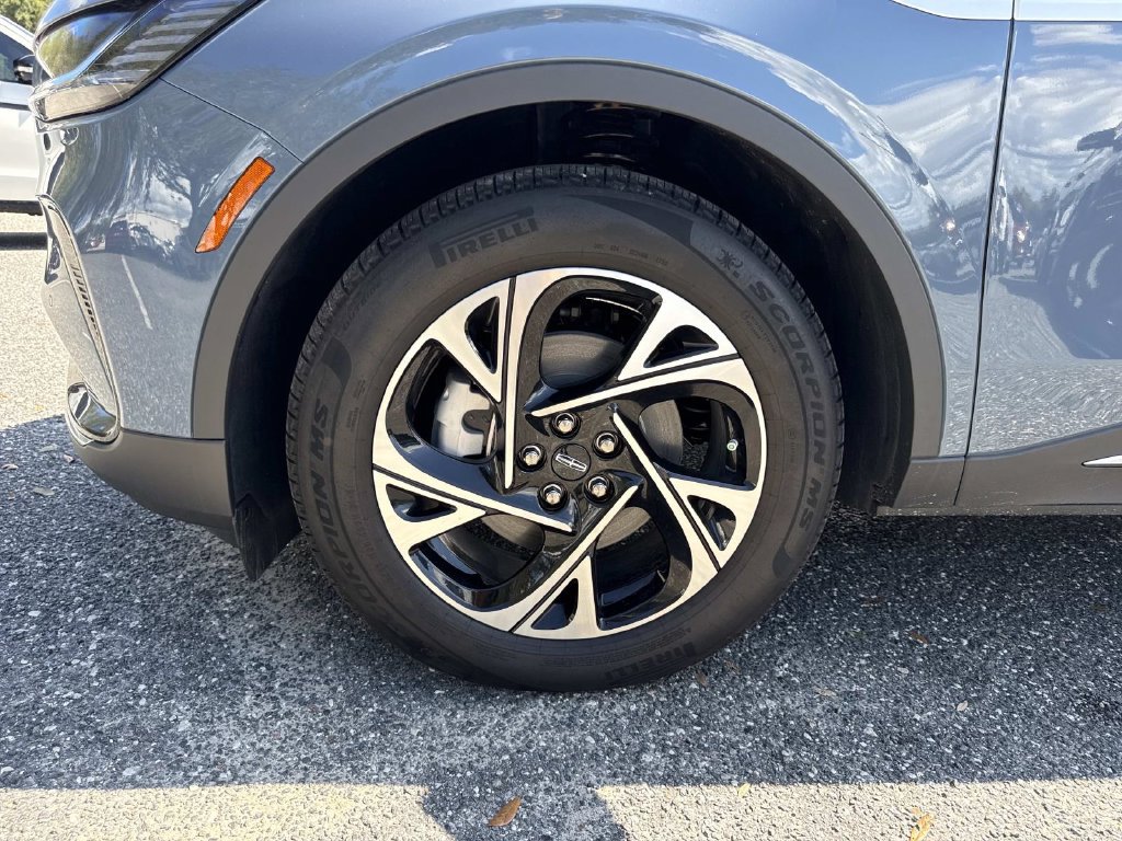 New 2026 Lincoln Nautilus Premier w/ Equipment Group 102A AWD/4WD image 10