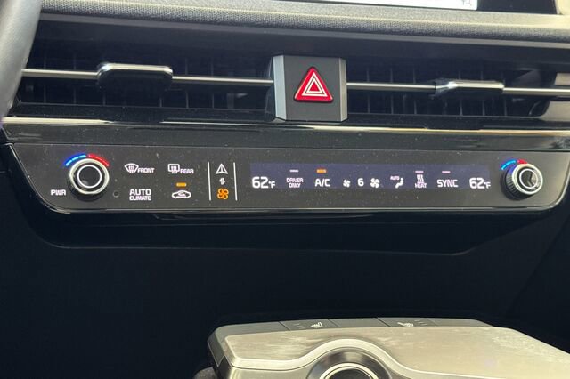 Used 2022 Kia EV6 Light image 18