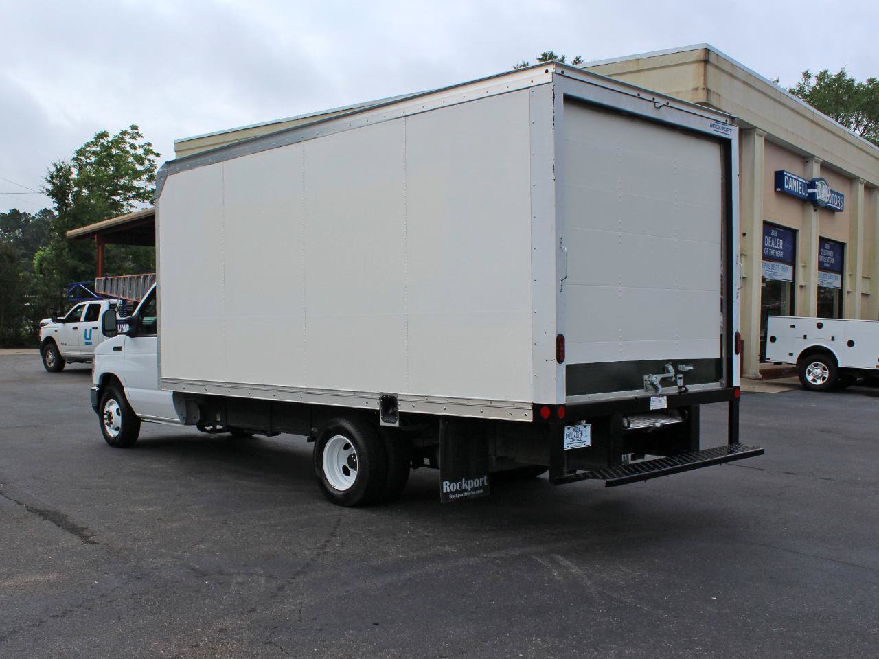 Used 2026 Ford E-350 and Econoline 350 Super Duty w/ Power Equipment Group RWD image 12