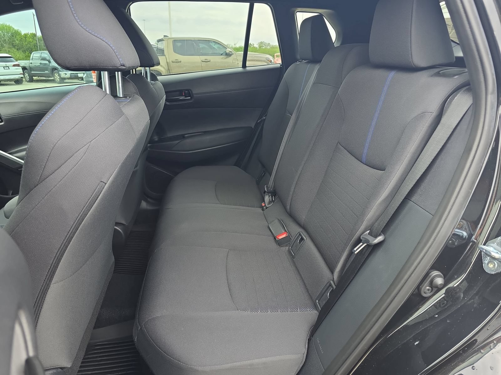 Used 2025 Toyota Corolla Cross AWD Hybrid image 11