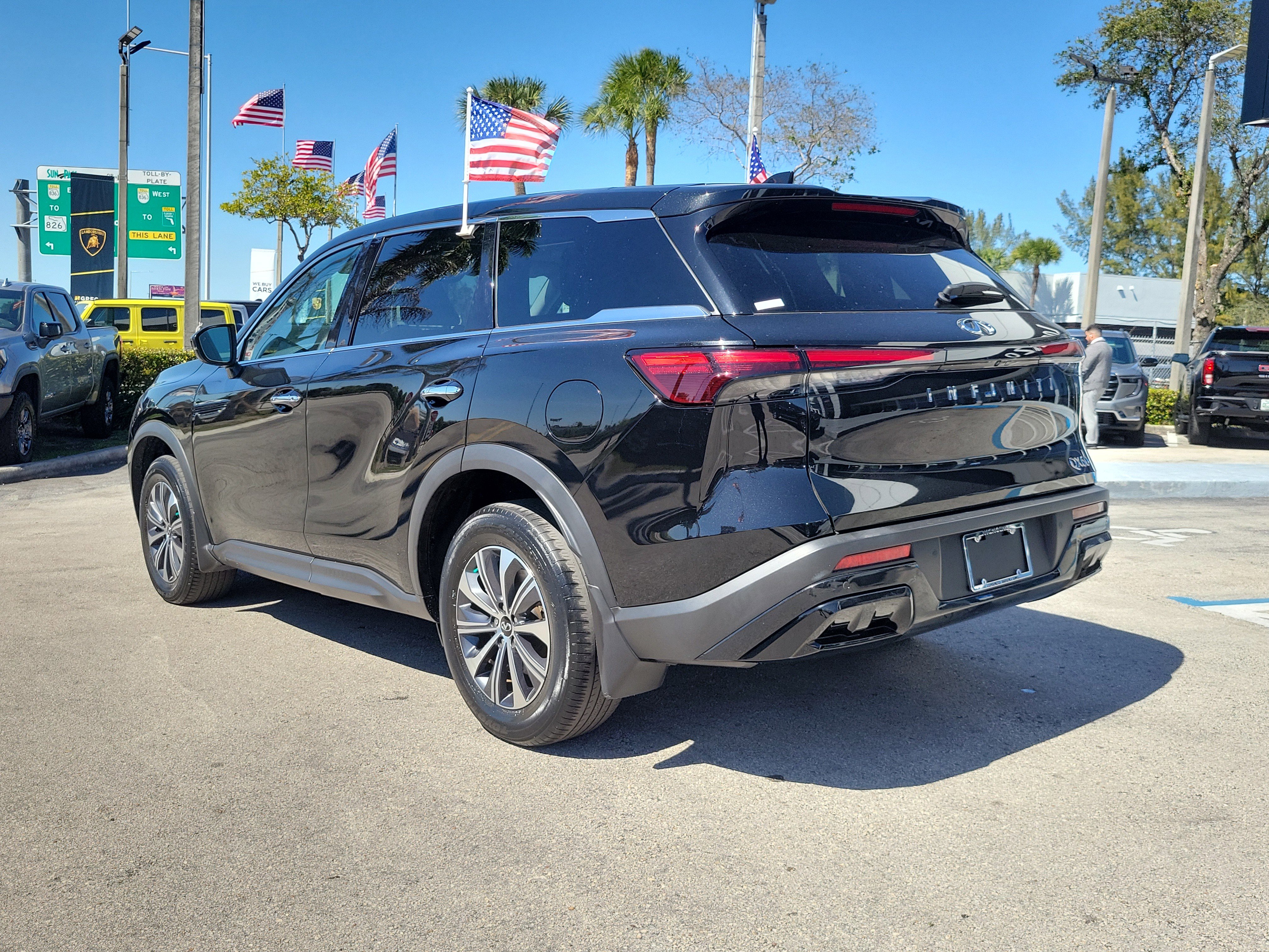 Used 2023 INFINITI QX60 Pure image 7