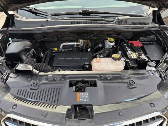 Used 2020 Buick Encore Preferred image 31