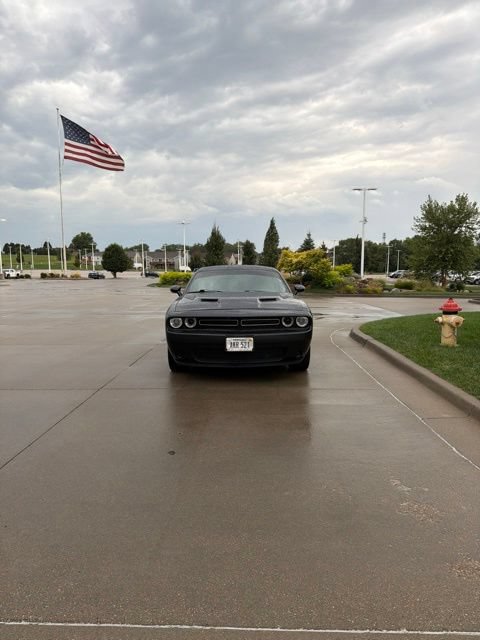 Used 2019 Dodge Challenger SXT RWD image 10