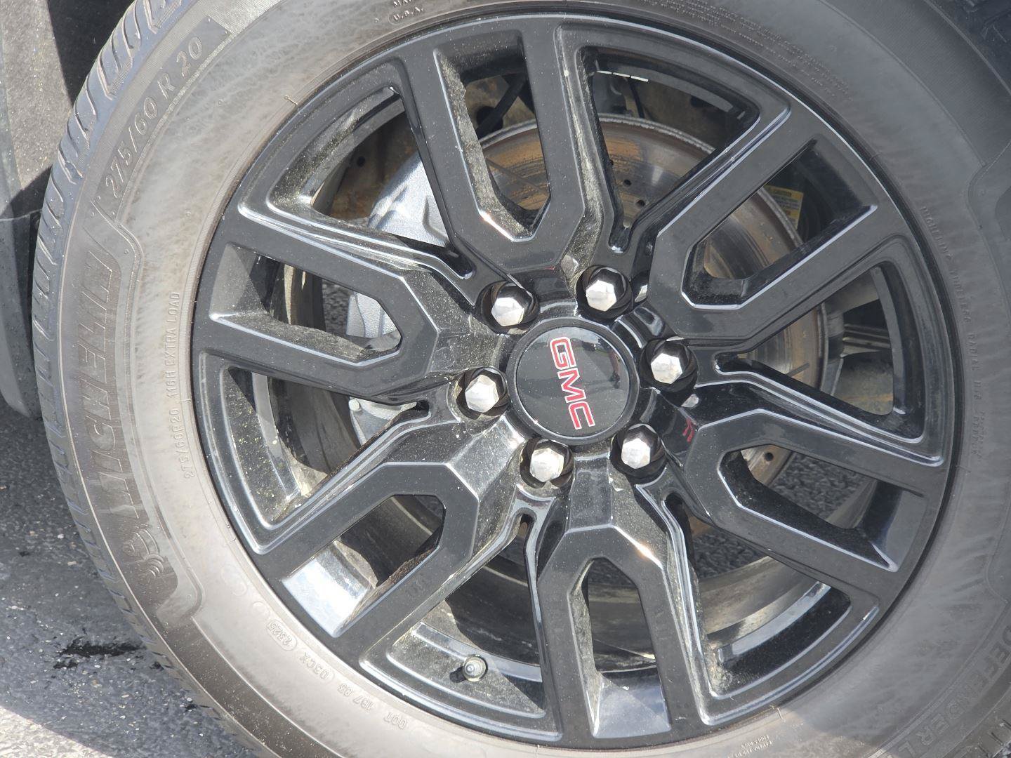 Used 2022 GMC Sierra 1500 Elevation w/ LPO, Elevation Black Package AWD/4WD image 8