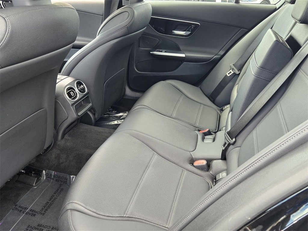 Used 2025 Mercedes-Benz C 300 image 11