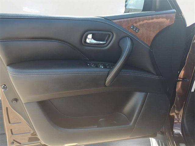 Used 2019 INFINITI QX80 Luxe image 19