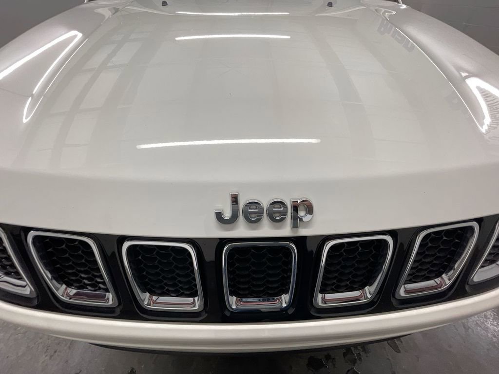 Used 2021 Jeep Compass Latitude image 28