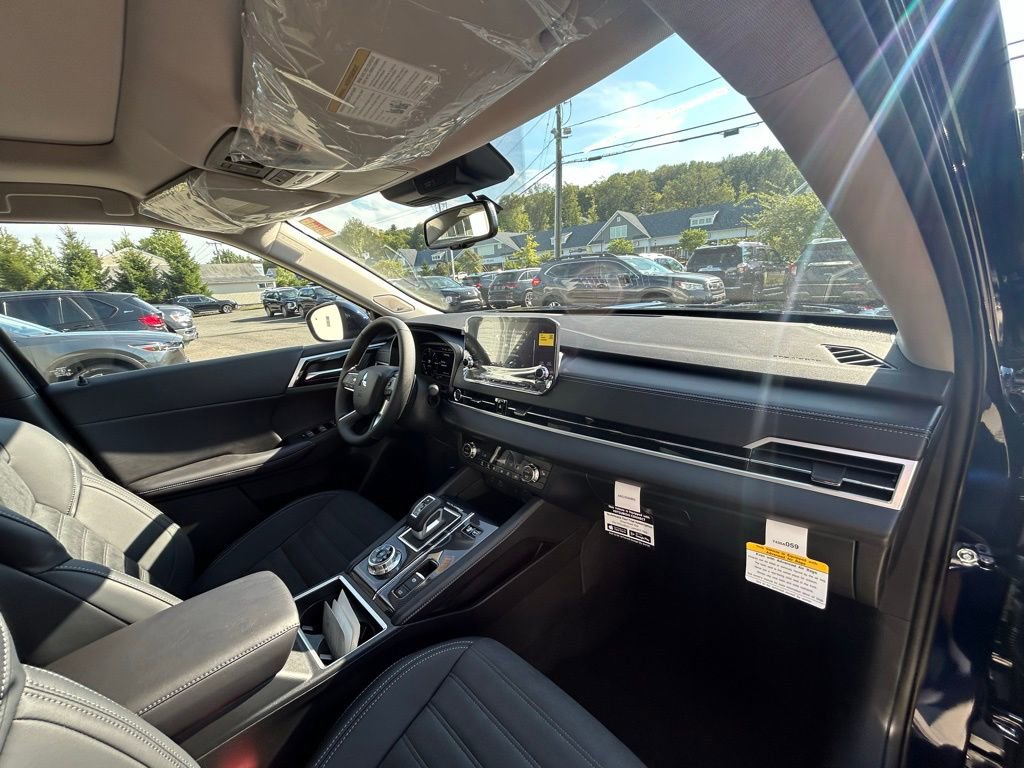 New 2025 Mitsubishi Outlander SE AWD/4WD image 25