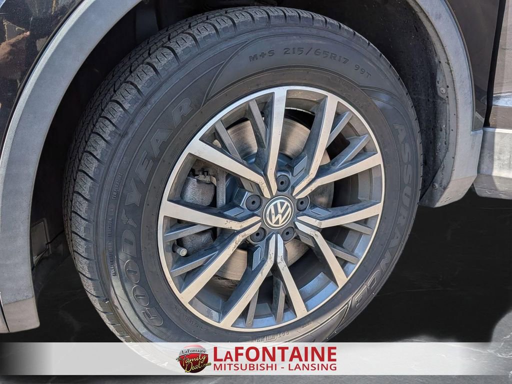 Used 2019 Volkswagen Tiguan SE w/ Panoramic Sunroof Package image 32