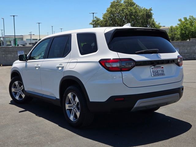 Used 2025 Honda Pilot EX-L image 6