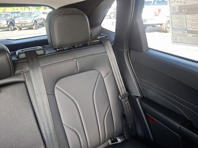 New 2025 Ford Escape SE w/ PHEV Premium Package image 16