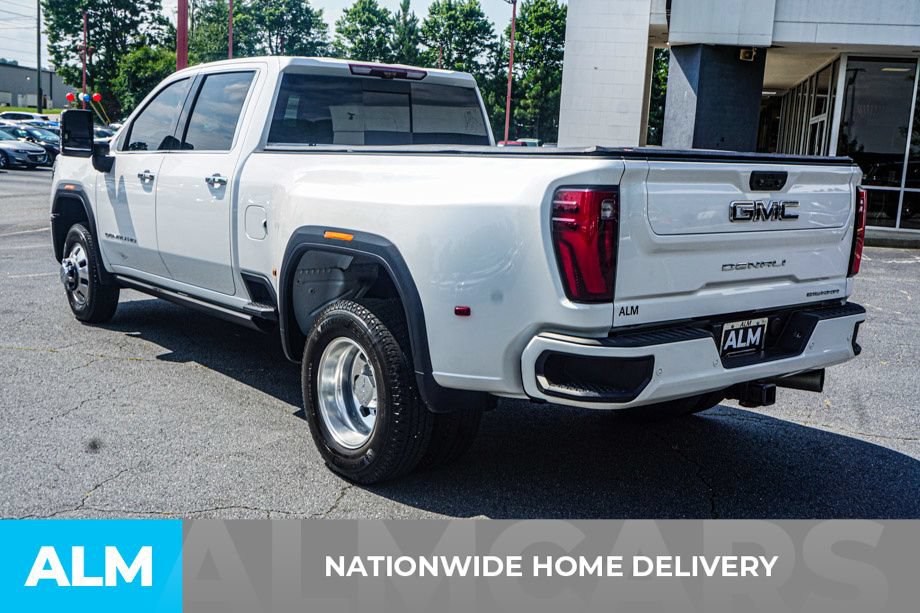 Used 2024 GMC Sierra 3500 Denali Ultimate AWD/4WD image 4