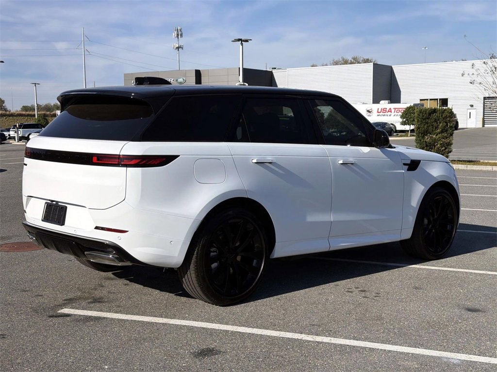 New 2026 Land Rover Range Rover Sport Dynamic SE image 5