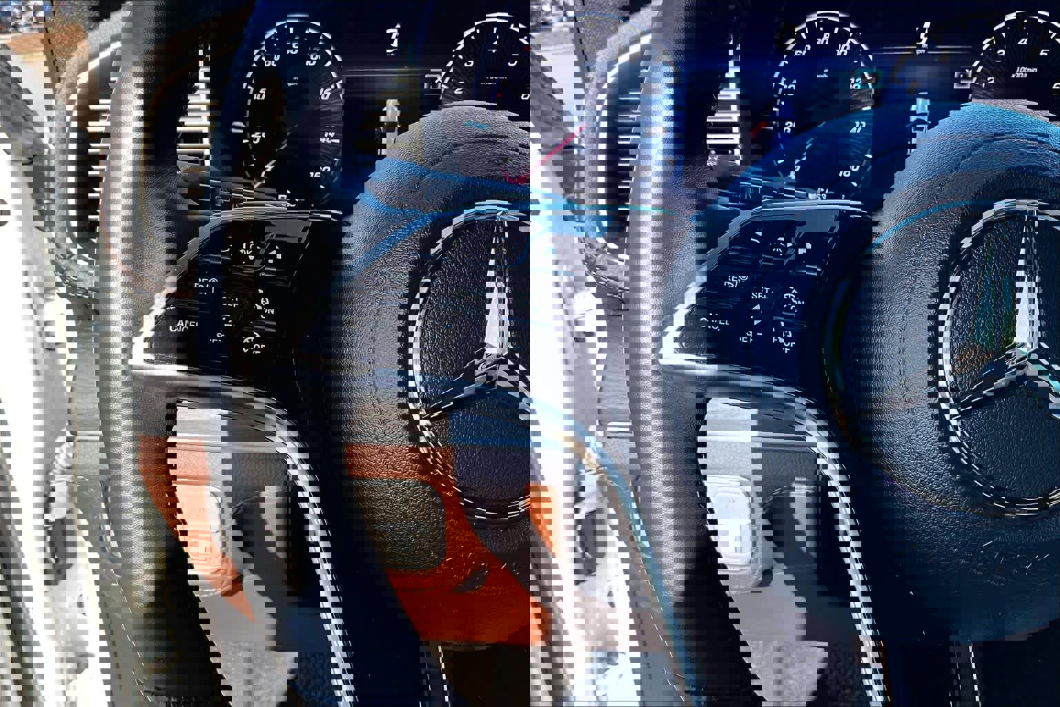 Used 2024 Mercedes-Benz GLE 350 4MATIC image 26