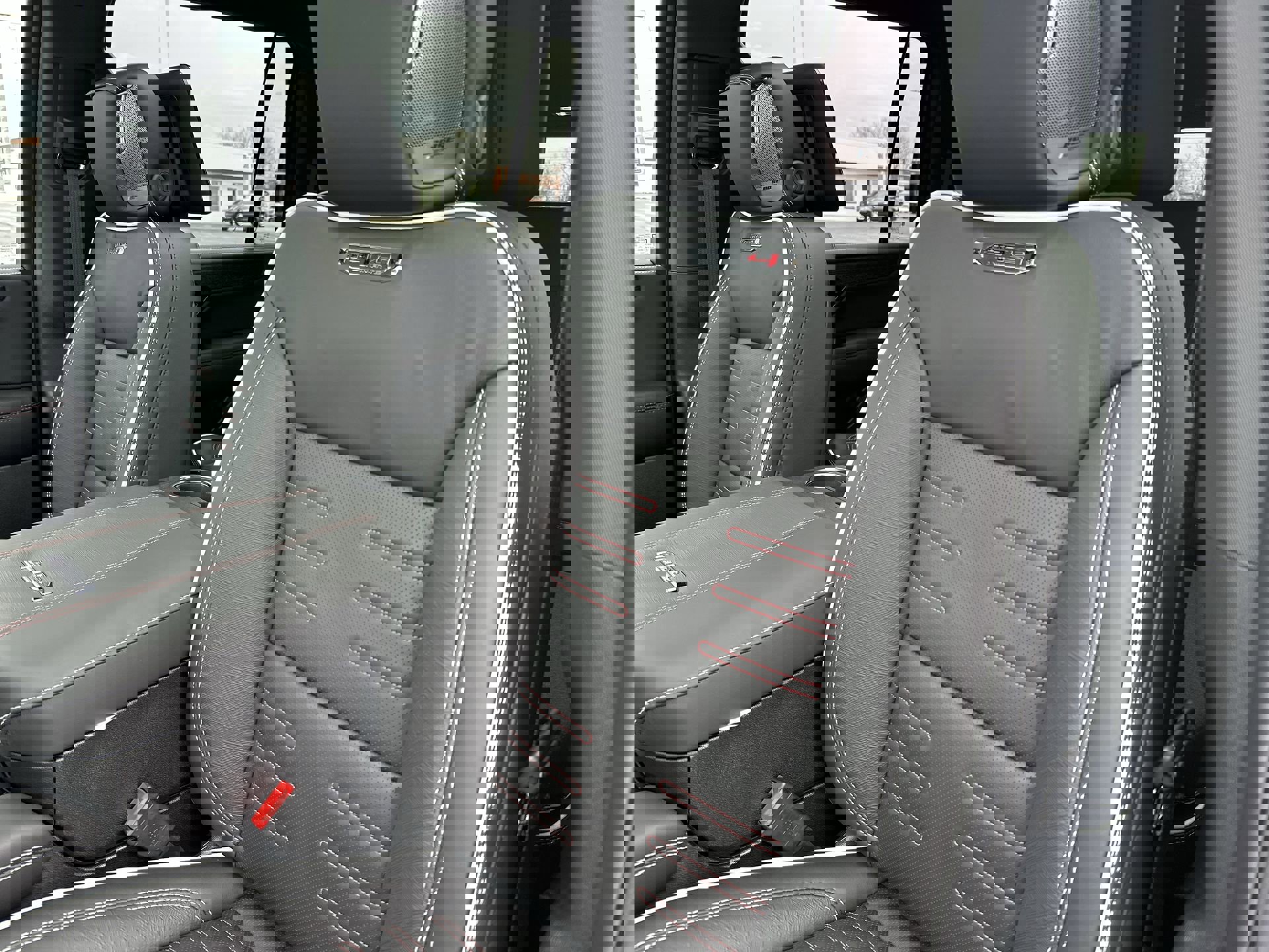 New 2026 GMC Yukon XL AT4 Ultimate image 11