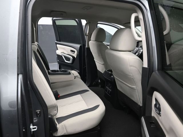 Used 2024 Nissan Titan SV w/ SV Convenience Package image 28