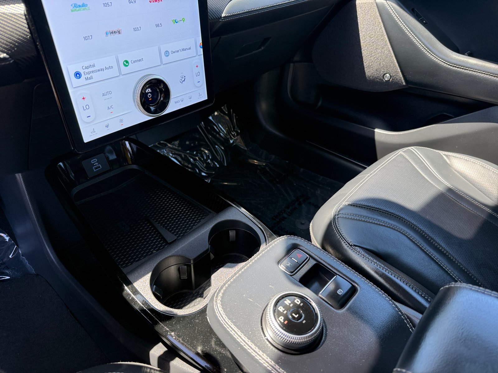 Certified 2022 Ford Mustang Mach-E Premium AWD/4WD image 13