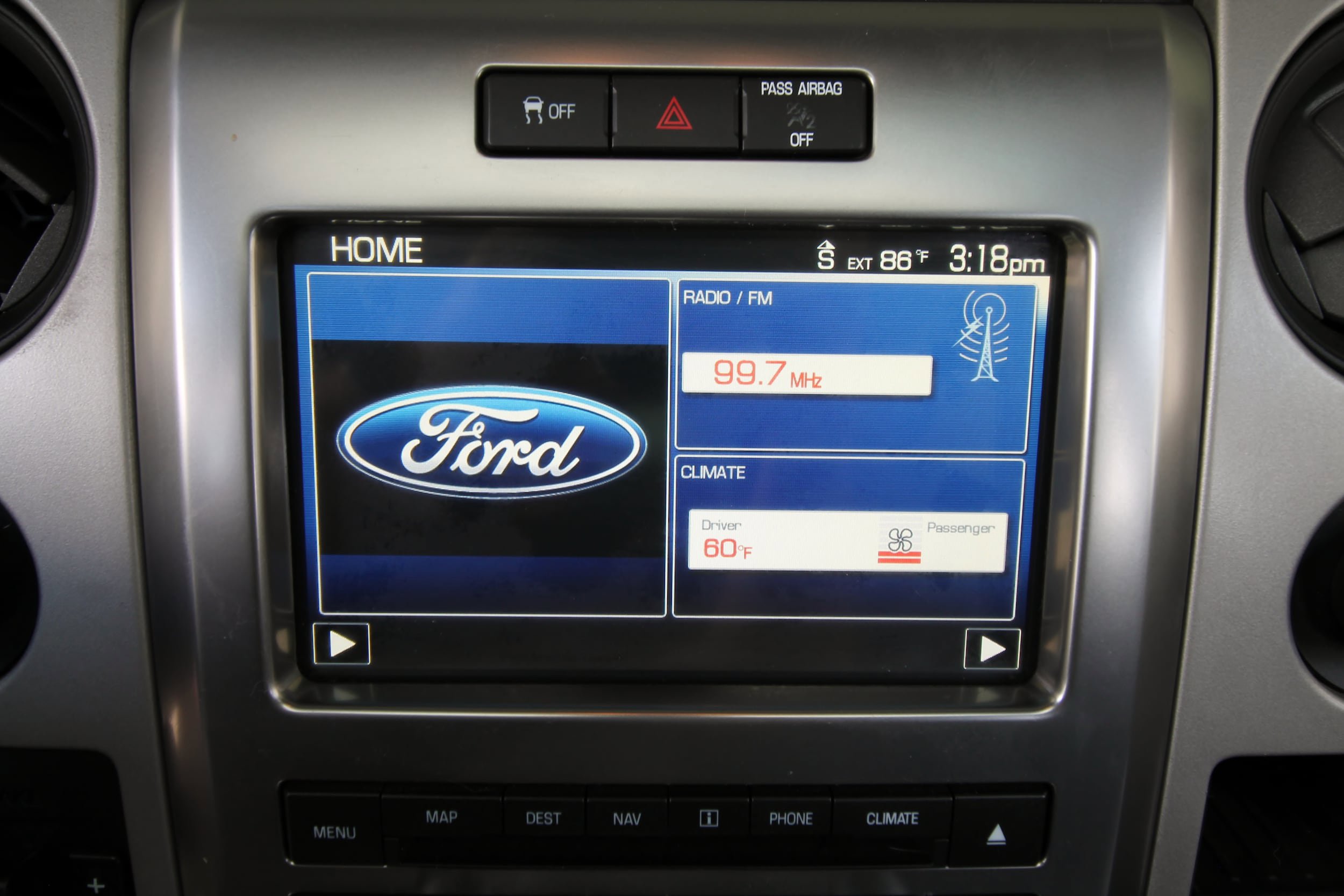 Used 2012 Ford F150 Raptor w/ Raptor Luxury Pkg AWD/4WD image 31