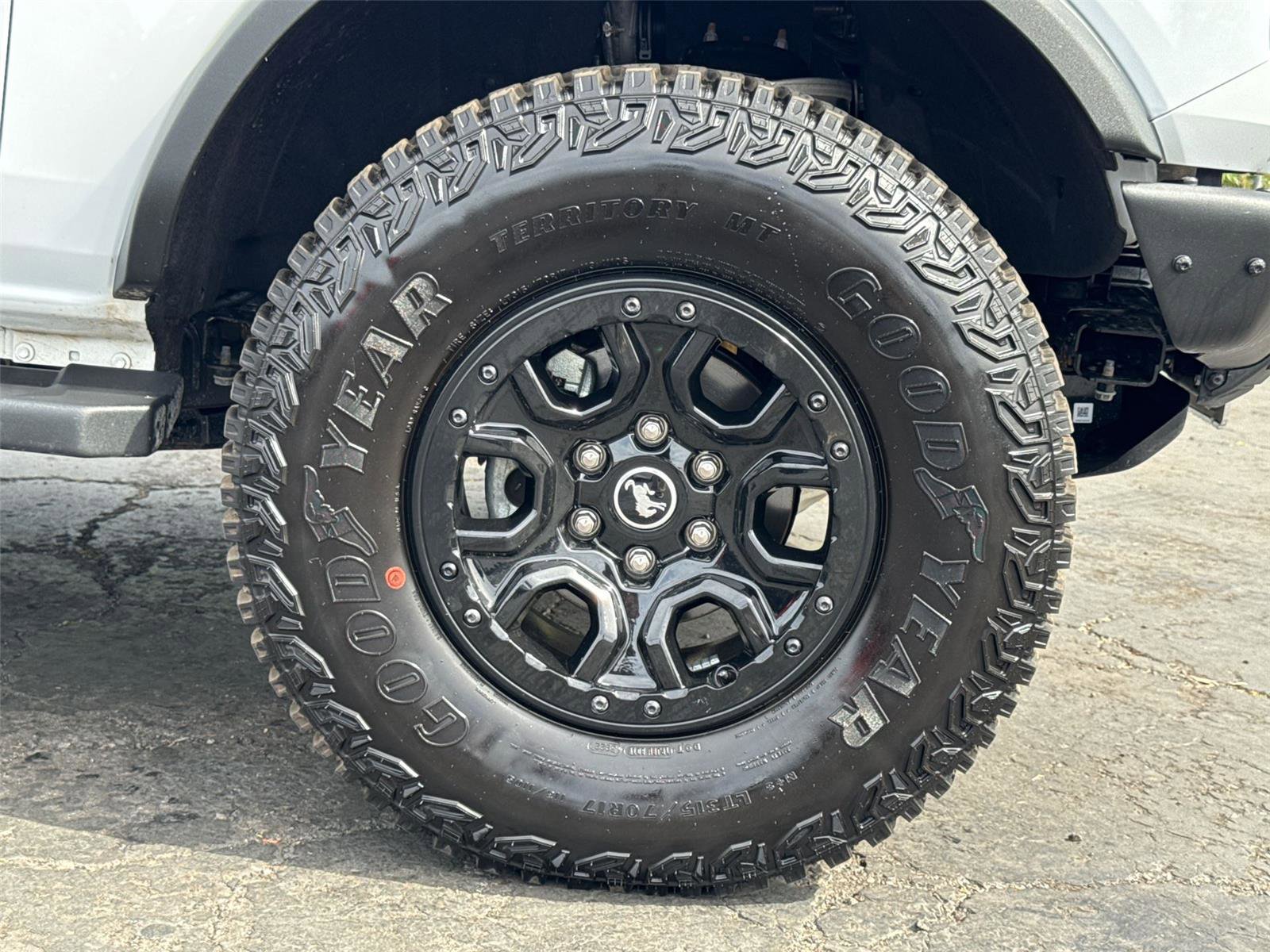 Certified 2022 Ford Bronco Wildtrak image 6