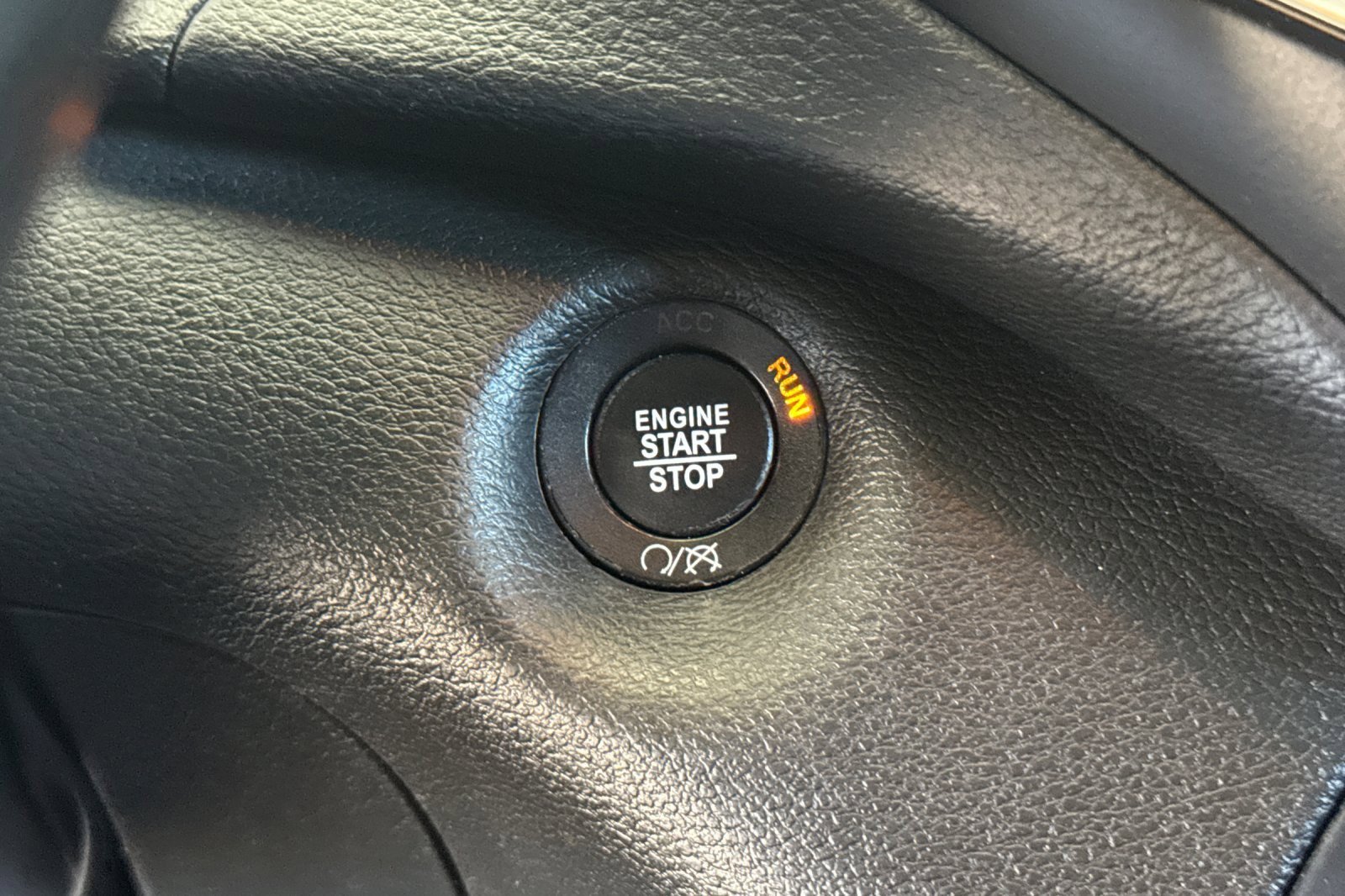 Used 2021 Jeep Cherokee Trailhawk image 21