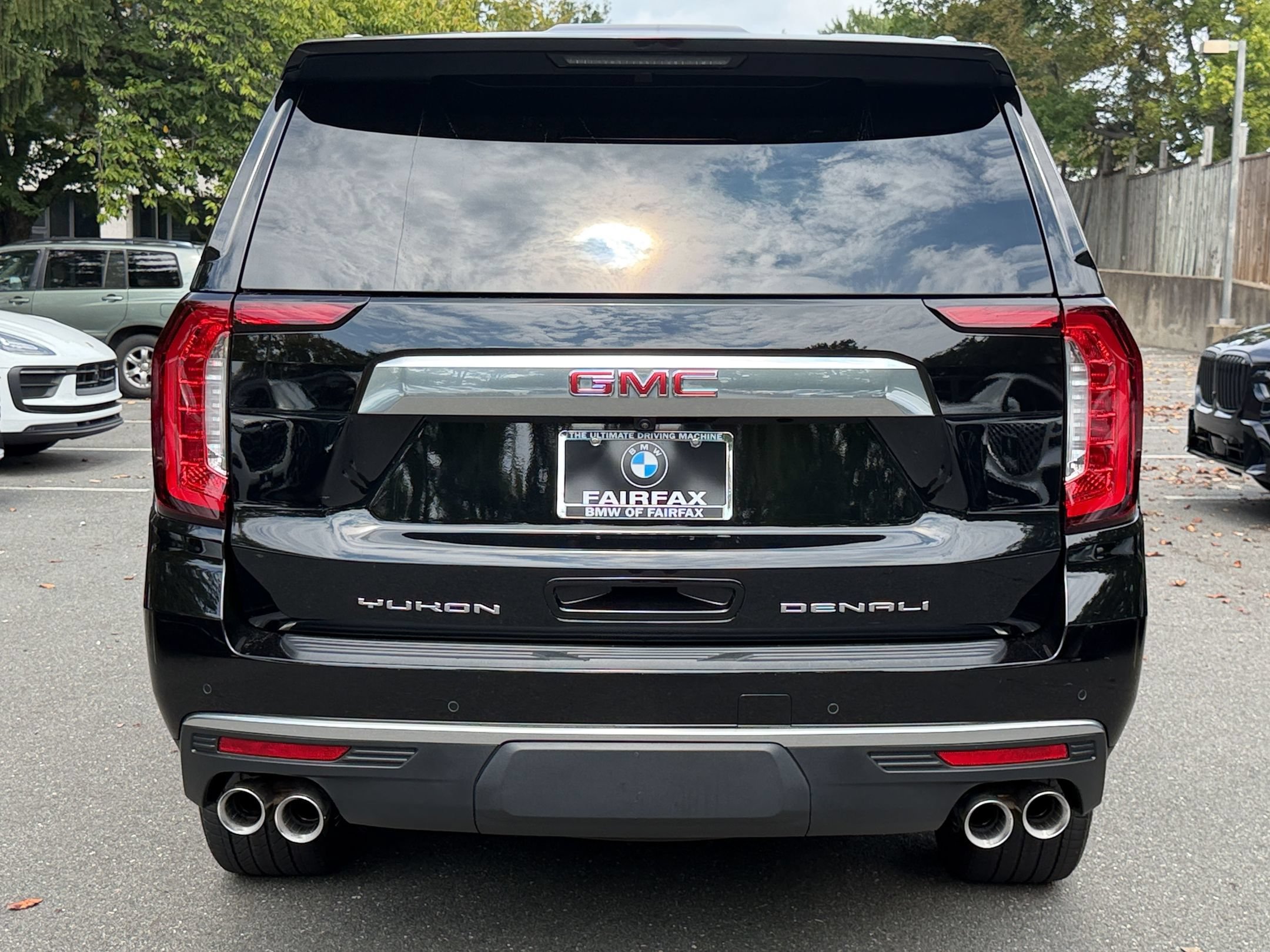 Used 2024 GMC Yukon Denali AWD/4WD image 10