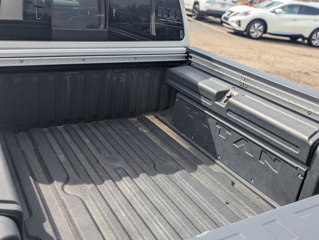 Used 2023 Nissan Titan Platinum Reserve w/ Moonroof Package image 6