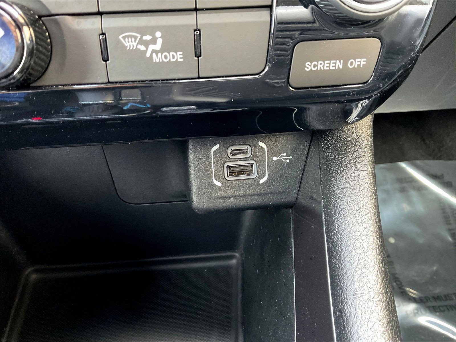 Used 2023 Jeep Compass Latitude AWD/4WD image 16