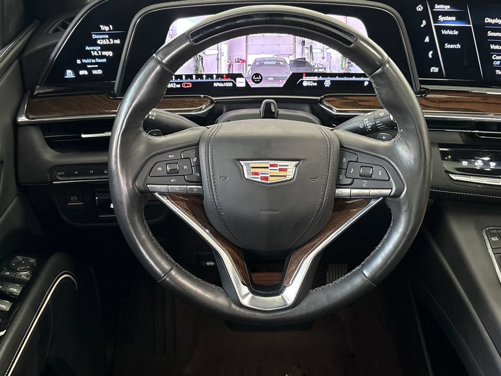 Used 2022 Cadillac Escalade Sport Platinum w/ LPO, ONYX Package AWD/4WD image 27
