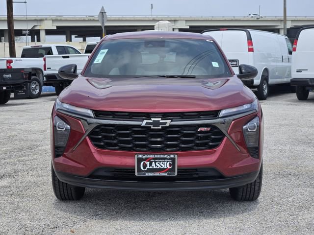 Used 2024 Chevrolet Trax RS FWD image 2