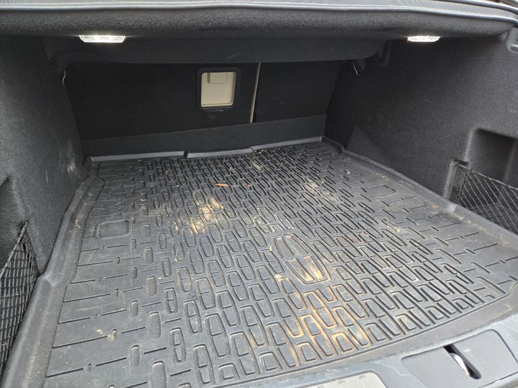 Used 2019 Lincoln Continental Reserve AWD/4WD image 21