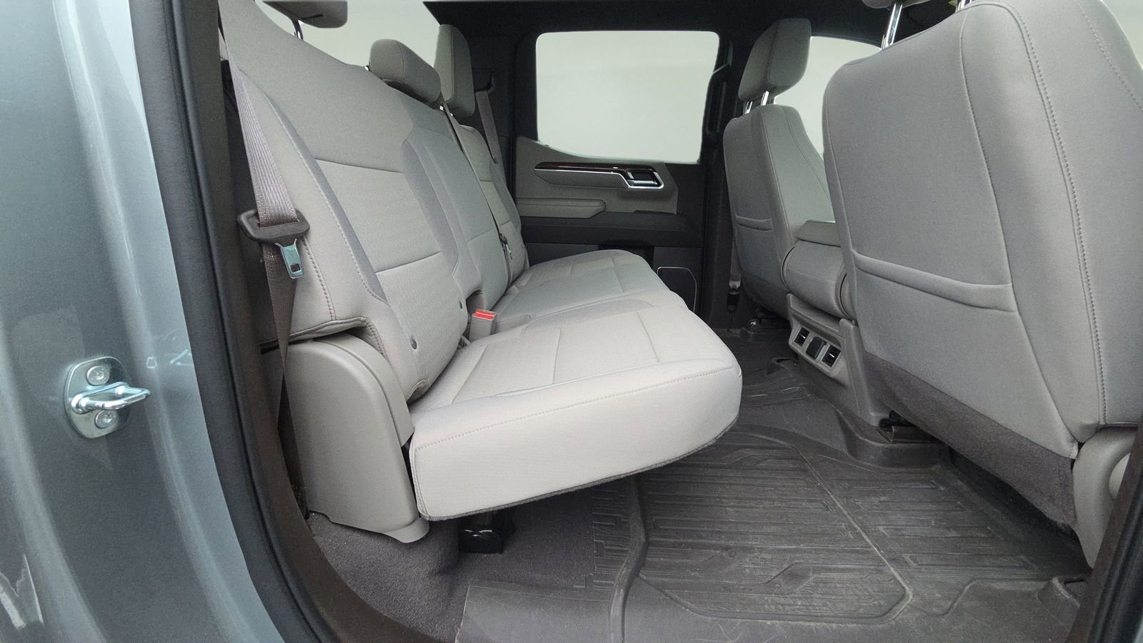 Used 2023 GMC Sierra 1500 SLE image 14