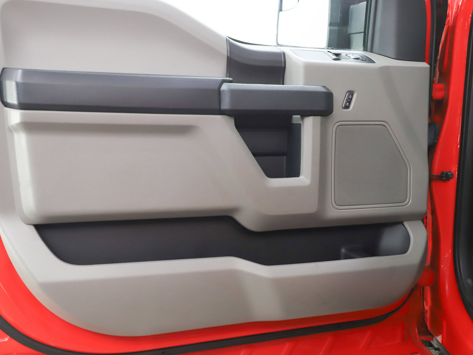 Used 2018 Ford F150 XL w/ Equipment Group 101A Mid image 13