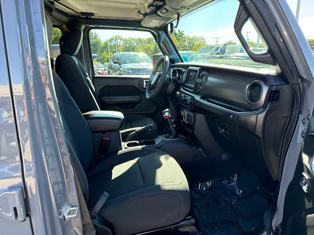 Certified 2023 Jeep Wrangler Unlimited Sport AWD/4WD image 23