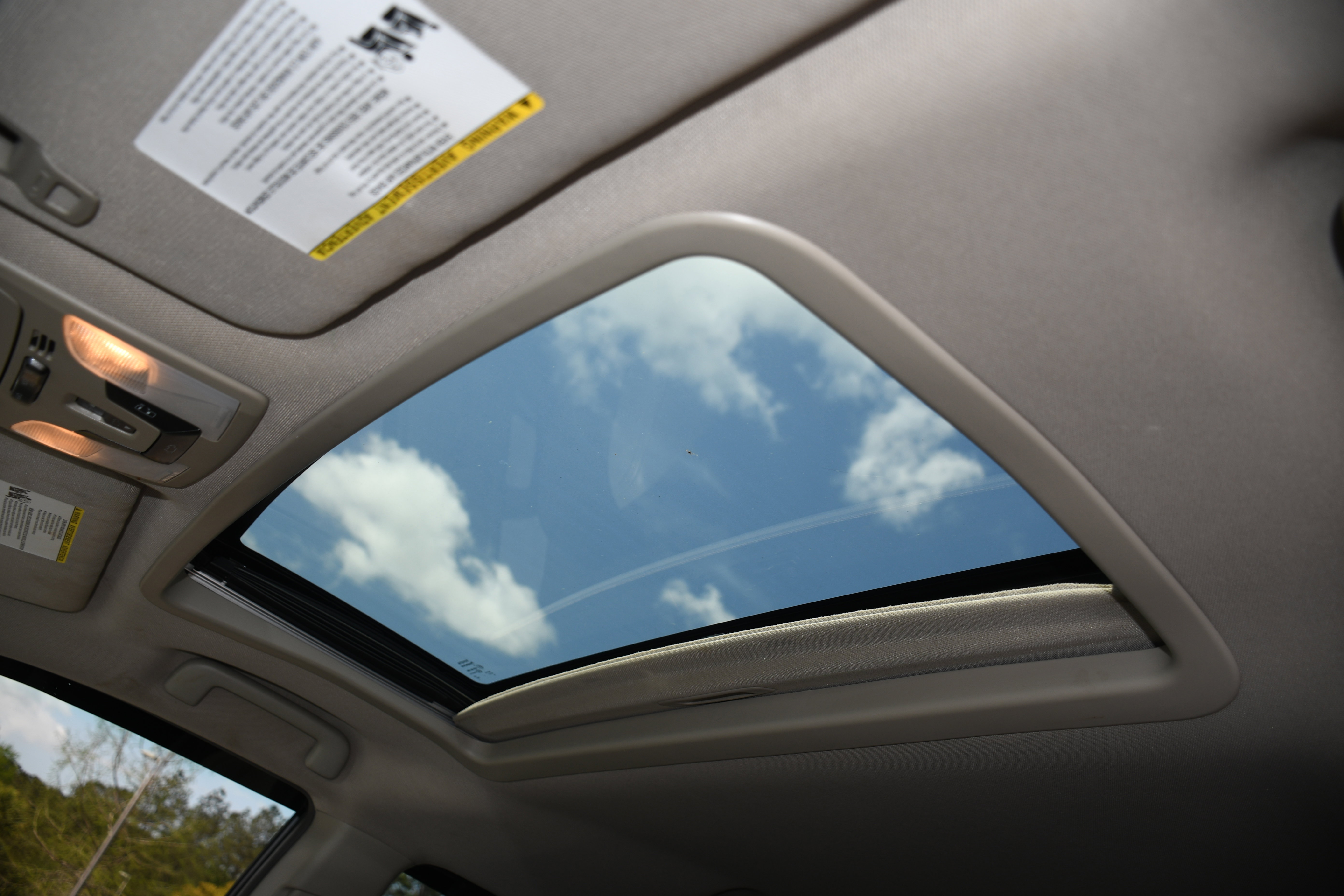 Used 2017 Toyota Sienna XLE w/ XLE Navigation Package FWD image 7