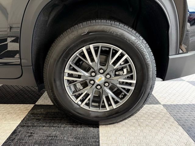 New 2026 Chevrolet Traverse LT image 11