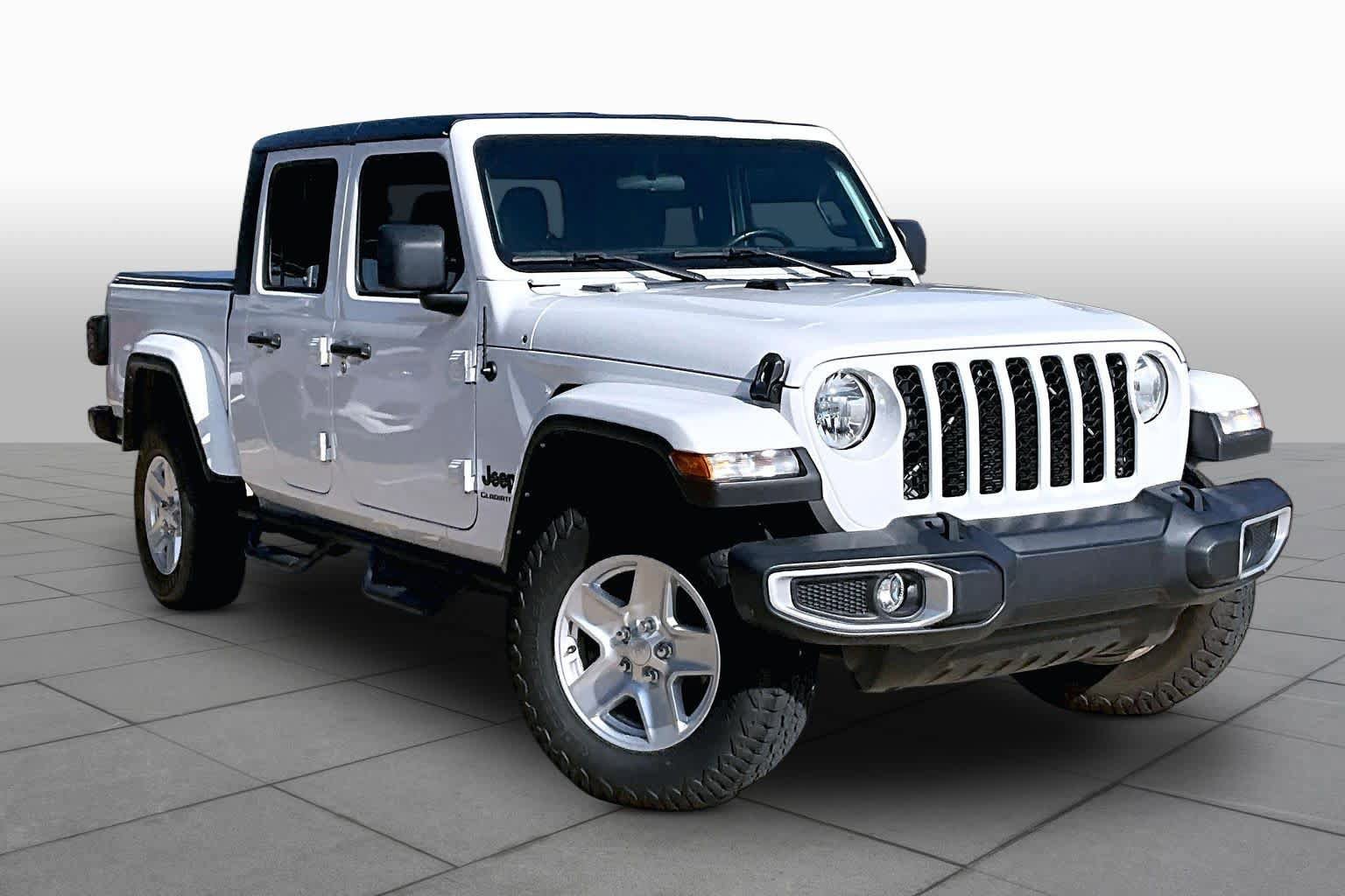 Used 2022 Jeep Gladiator Sport AWD/4WD image 2