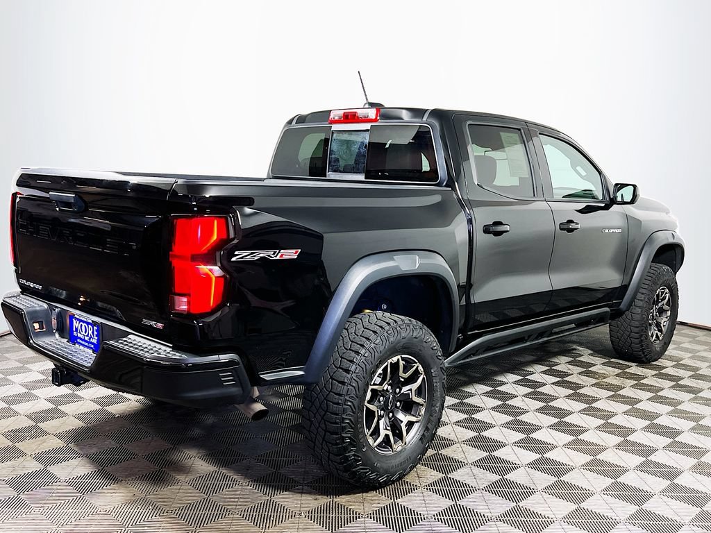 Used 2023 Chevrolet Colorado ZR2 AWD/4WD image 7
