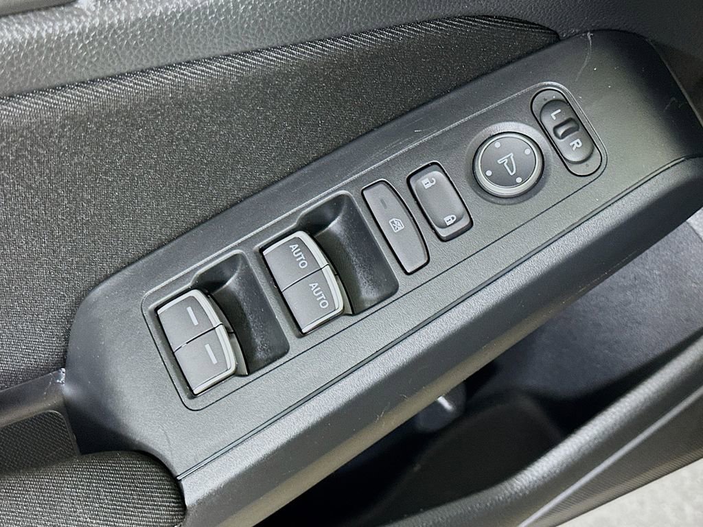 Used 2025 Honda Civic Sport image 16