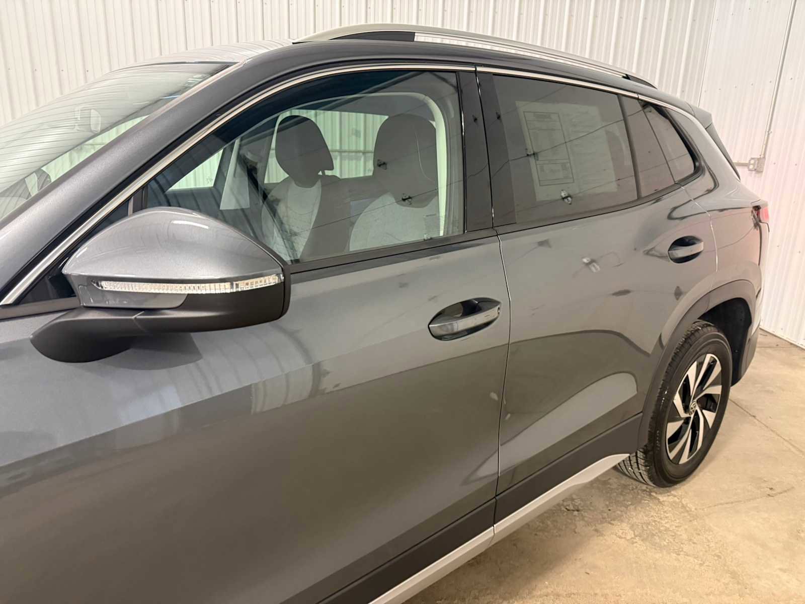 Certified 2025 Volkswagen Tiguan S image 7