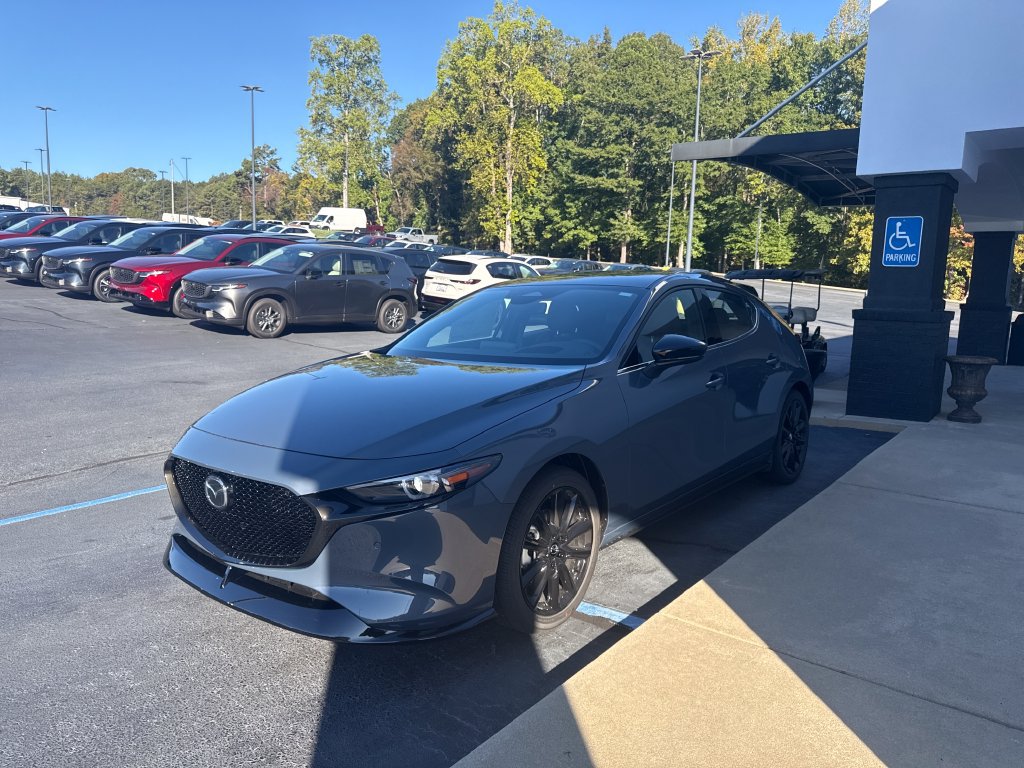 New 2026 MAZDA MAZDA3 Hatchback w/Premium Plus Pkg AWD/4WD image 4