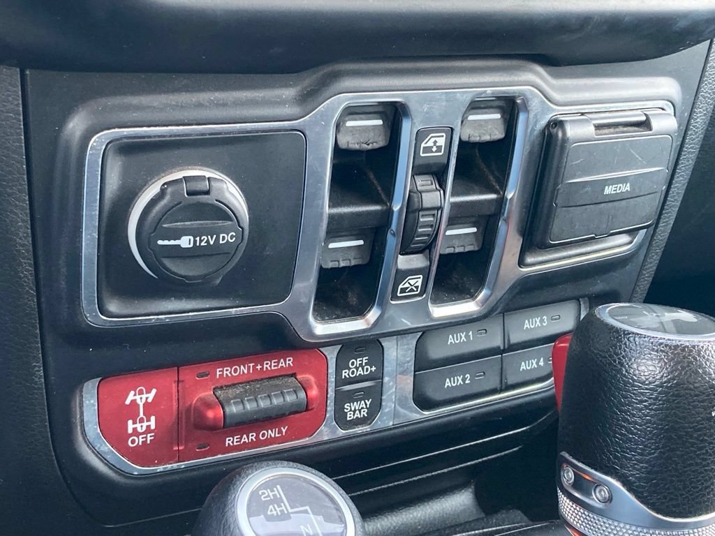 Used 2023 Jeep Wrangler Unlimited Rubicon AWD/4WD image 22