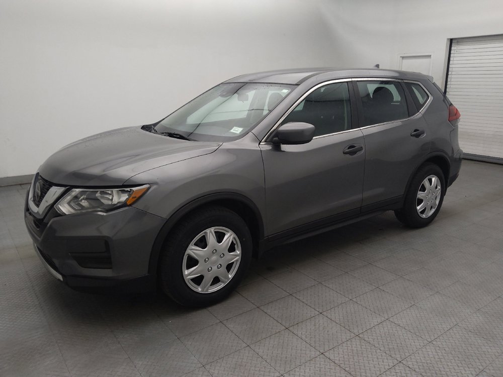 Used 2020 Nissan Rogue S FWD image 2